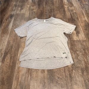 Under Armour Women's Light Gray Short Sleeve Tee